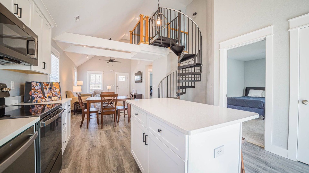 Harbinger House | KIL9118 Kilmarlic Woods Cottage. Golf Resort, Community Pool & Fitness