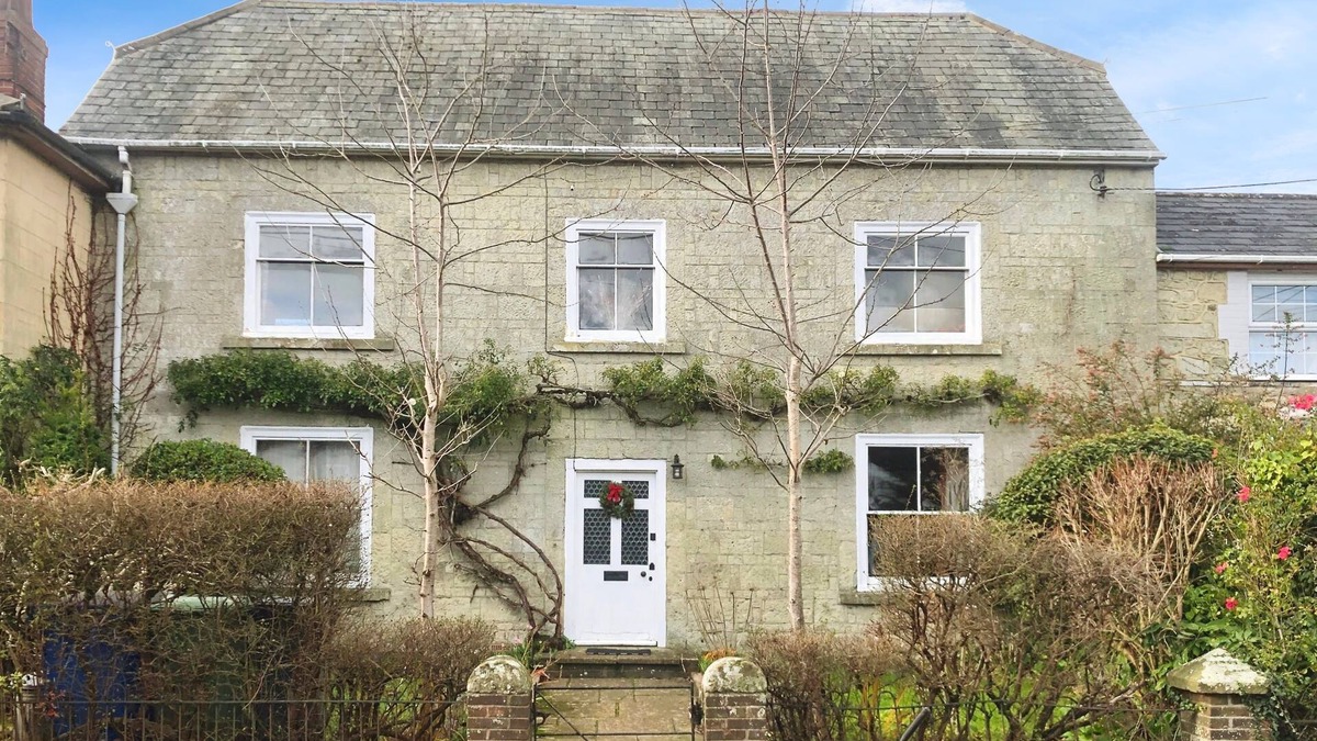 Ventnor Cottage | Kildare - a house that sleeps 11 guests in 4 bedrooms