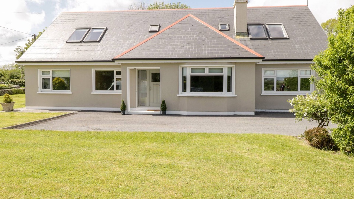 Inishmacatreer House | KILKEERAN LODGE, family friendly in Ballinrobe, County Mayo
