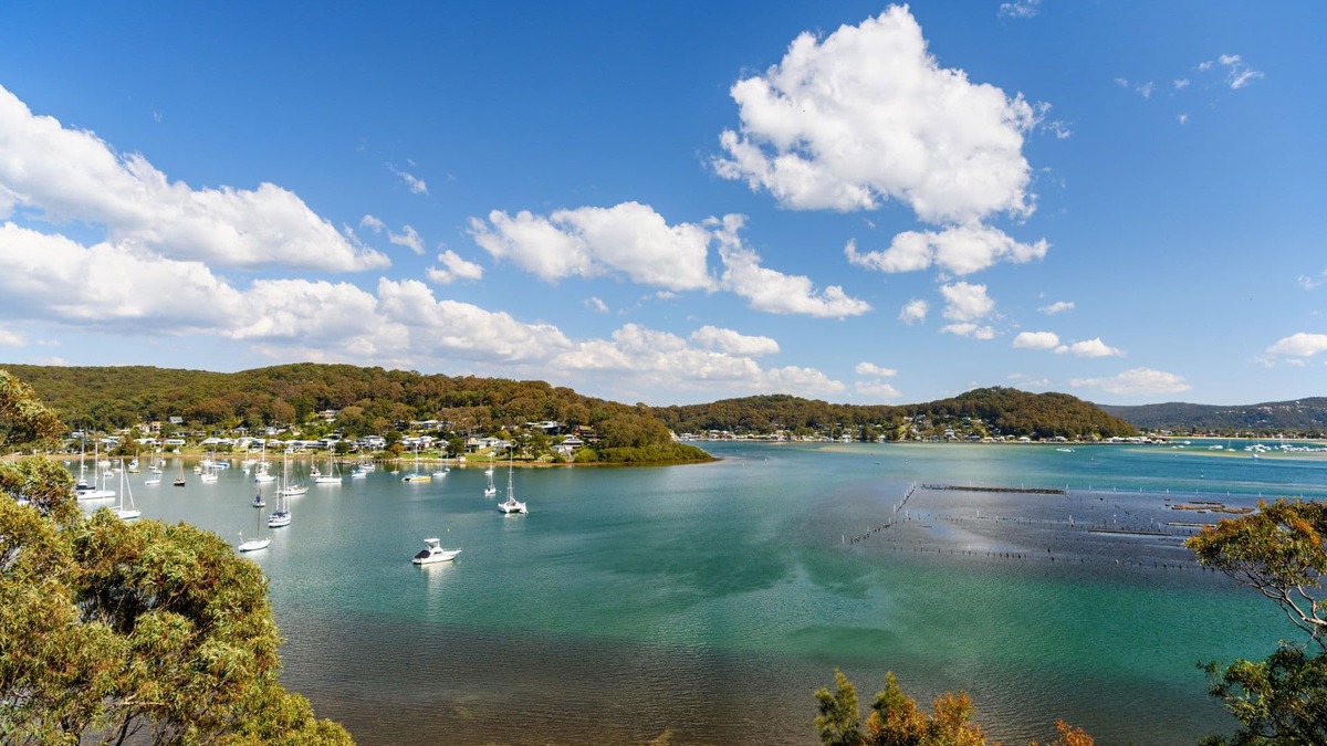Killcare House | Killcare house quiet & private with stunning views - 90 minutes from Sydney