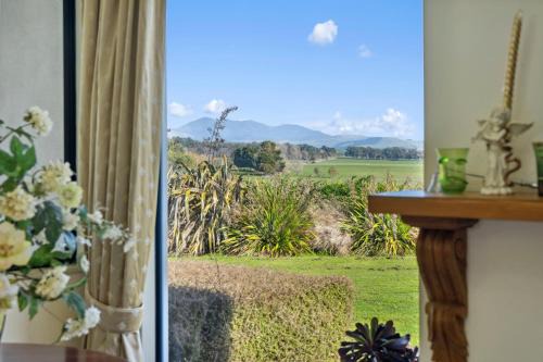 Martinborough House | Killeigh - Martinborough Holiday Home