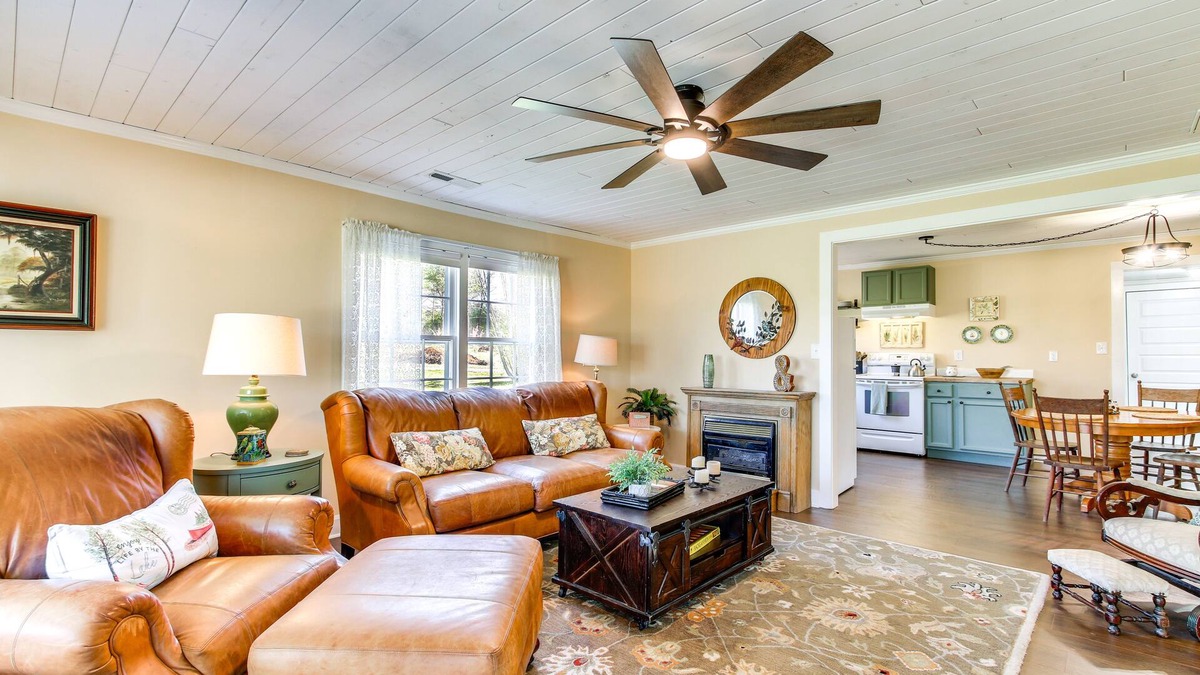 Killen Cottage | Killen Vacation Rental ~ 4 Mi to Wilson Lake!