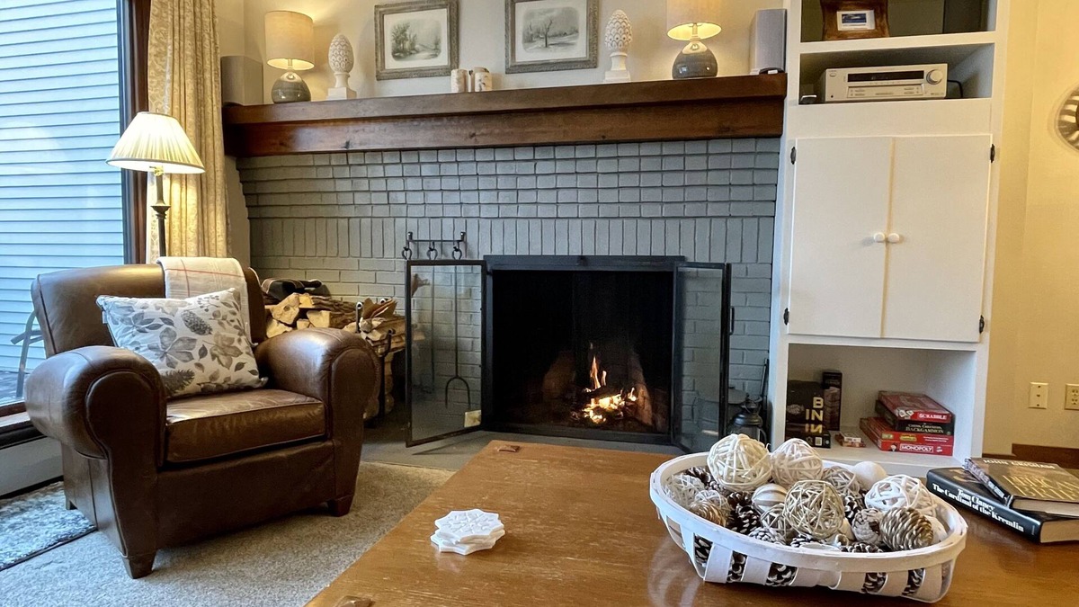 Central Vermont- Killington Condo | Killington Sun Dog Trail ski-on ski-off 2 bedroom 2 bathroom 1st floor condo