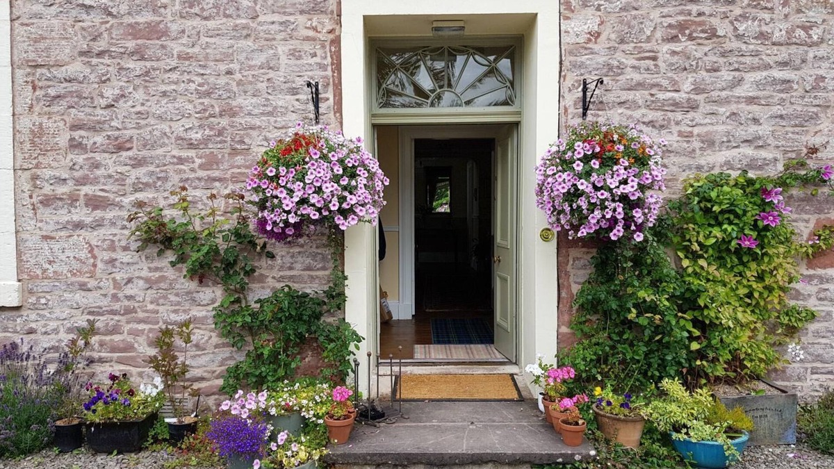 Alexandria Bed & Breakfast | Kilmaronock Manse B&B