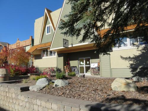 East Kootenay House | Kimberley Downtown Accommodation