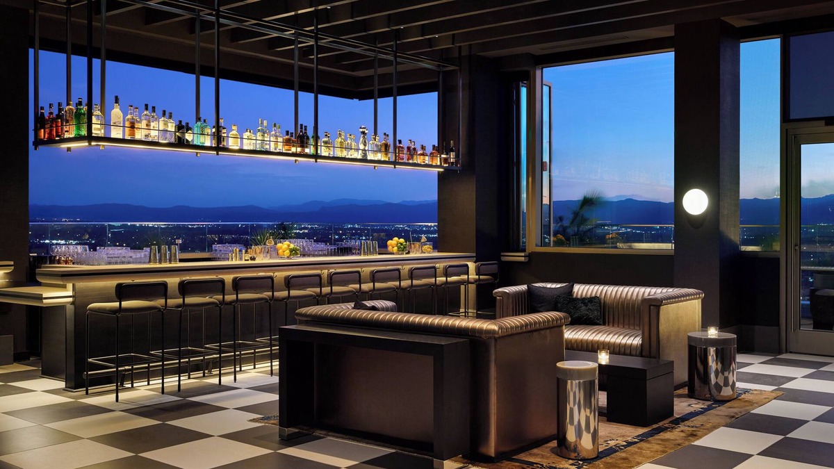 Southmoor Park Hotel | Kimpton Claret Hotel by IHG