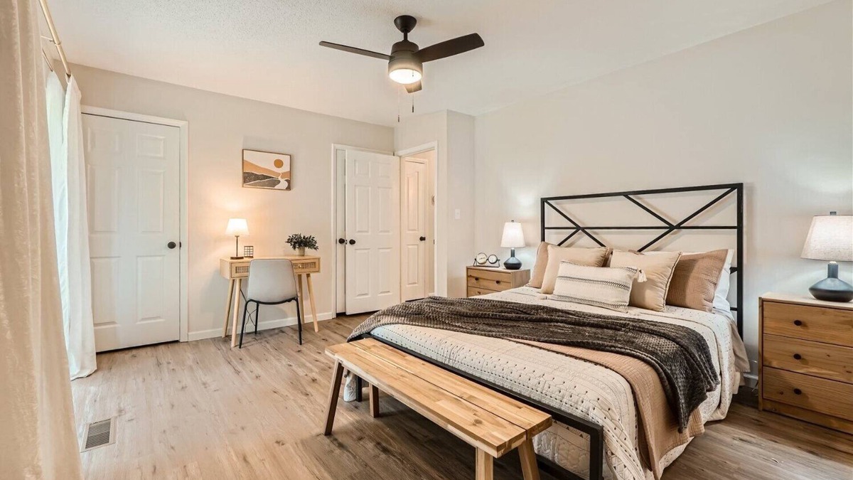 Oak Forest Apartment | King Bed & Fire-pit in Central Charlotte