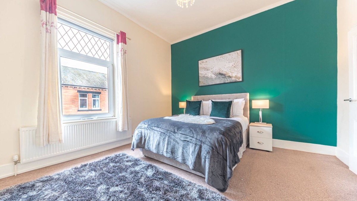 Barrow-in-Furness House | ♡KING BED♡ LUXURY CITY CENTRE HOUSE