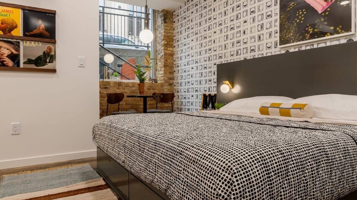 Downtown Apartment | King Bed Suites at The Finnley Hotel