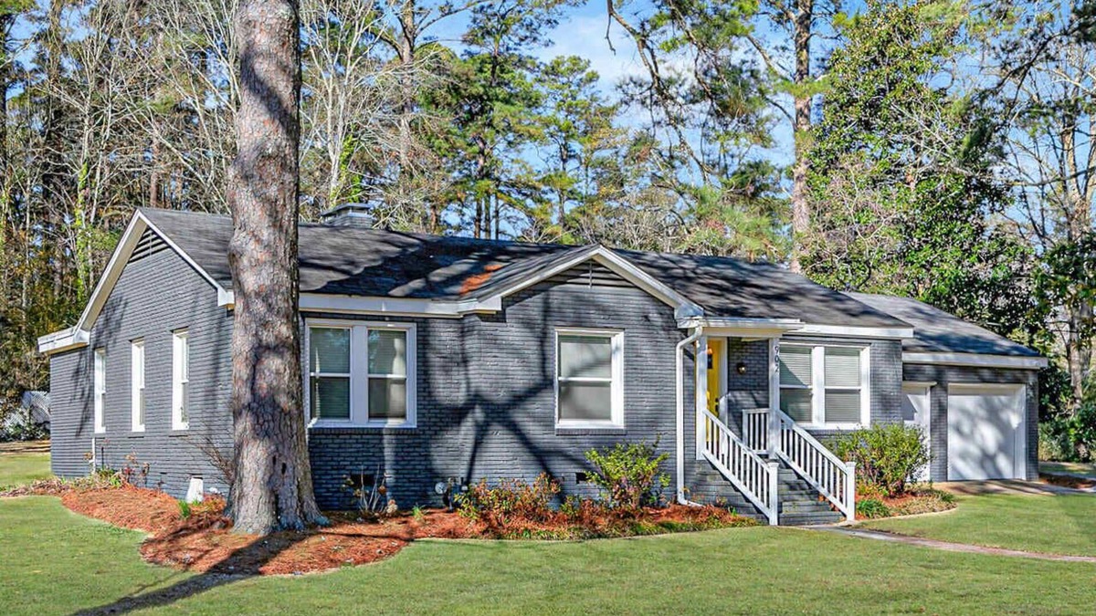 Ruston House | King Beds; Sleeps 8; Game Room; Grill & Patio