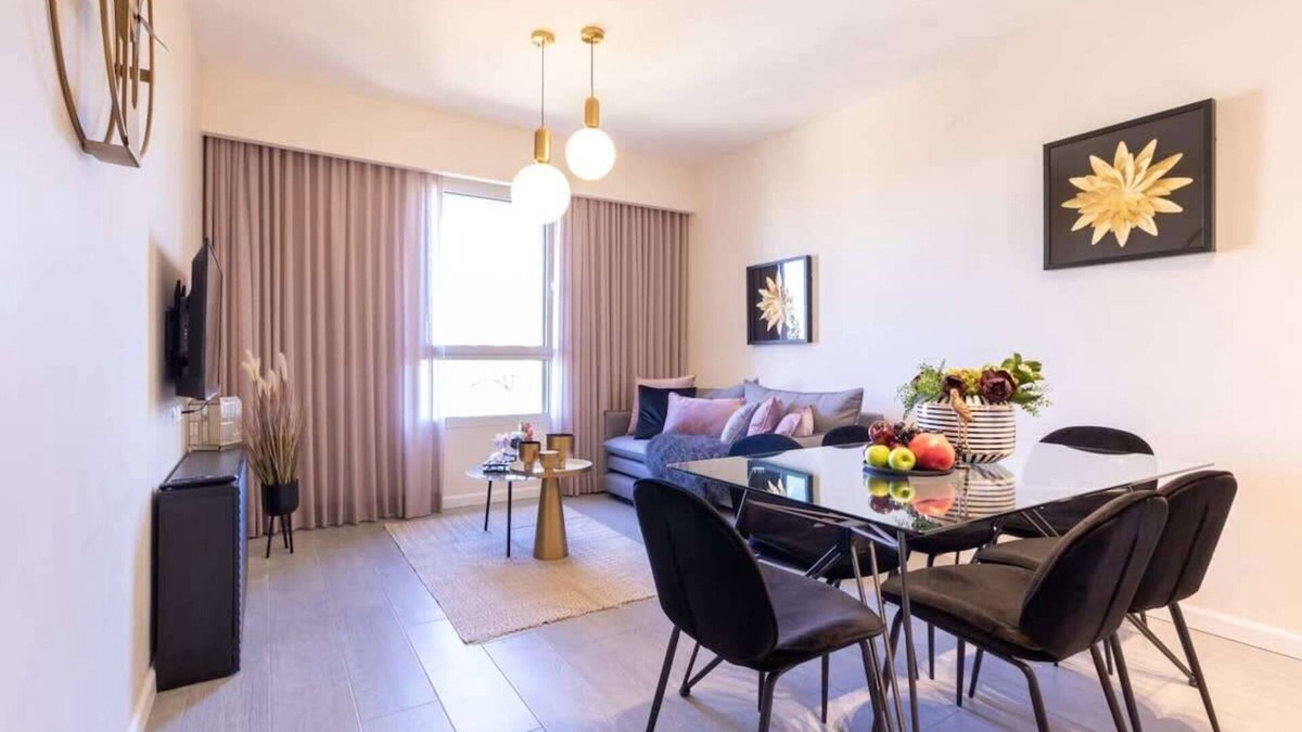 Mamilla Apartment | King David Luxury 2BR/Parking/View Old City