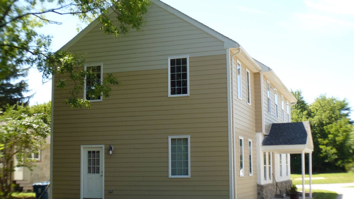 King of Prussia House | King of Prussia, 5 Bedroom house, 3 & 1/2 bath