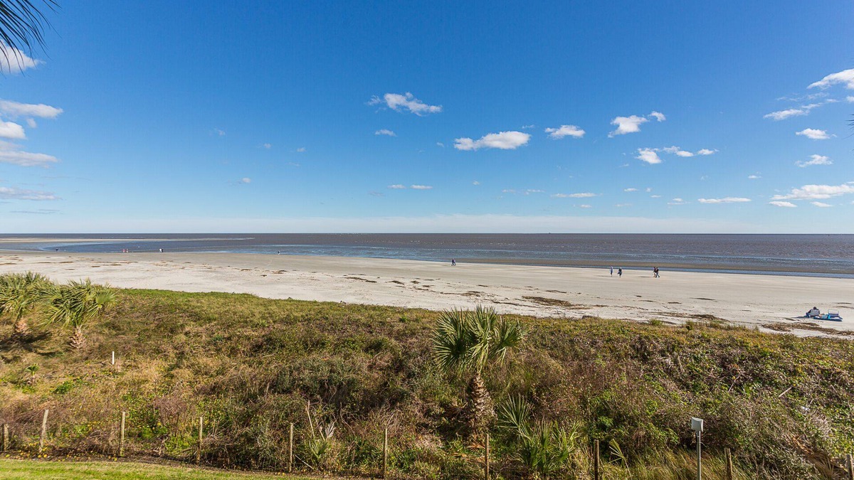 Saint Simons Island Condo | King & Price Resort Oceanfront Beachfront Condo- Close as It Gets to the Beach!