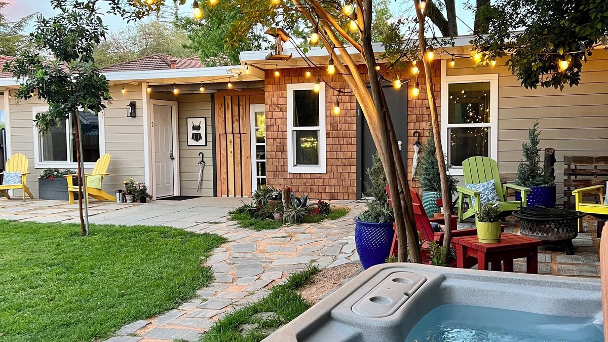 Southeastern Sacramento Cottage | King & Queen Suites with Hot Tub & Private Yard
