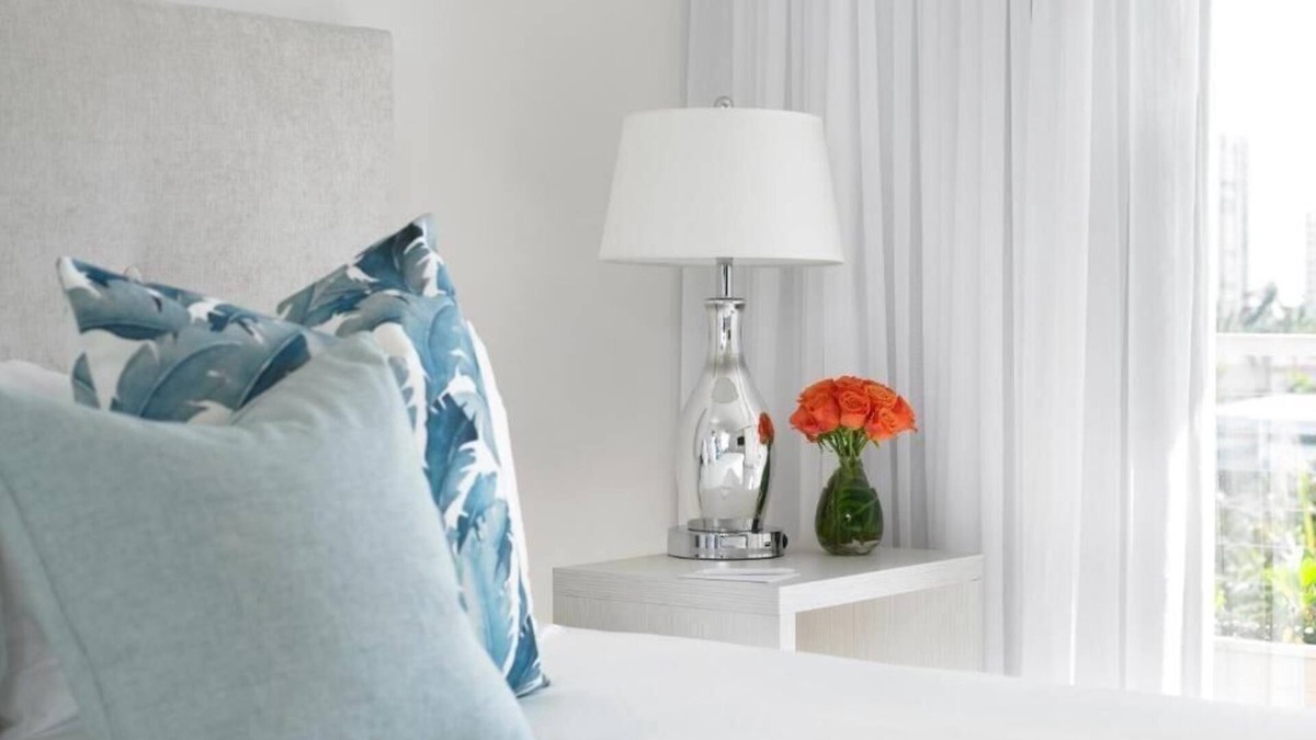 Bay Harbor Islands Apartment | King Room Near Pura Vida MIA