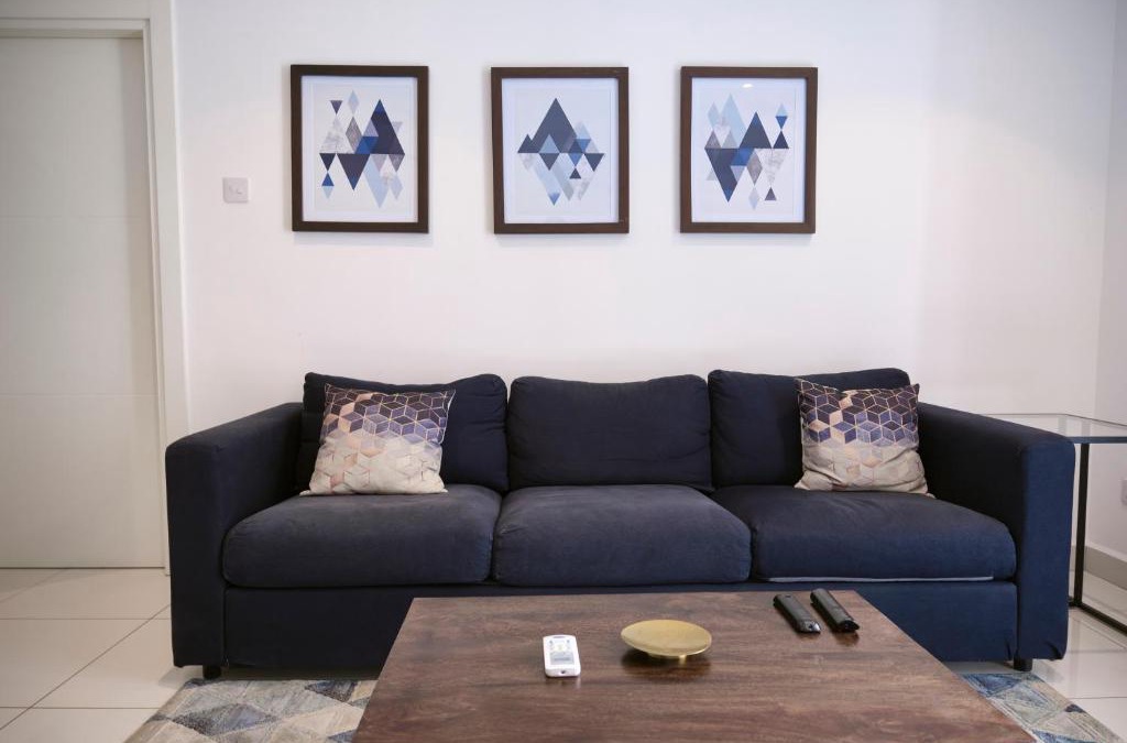 Cantonments Apartment | King Size Bed & 129 Mb Data Speed 1BR en suite with pool at Embassy Gardens, Cantonment, Accra