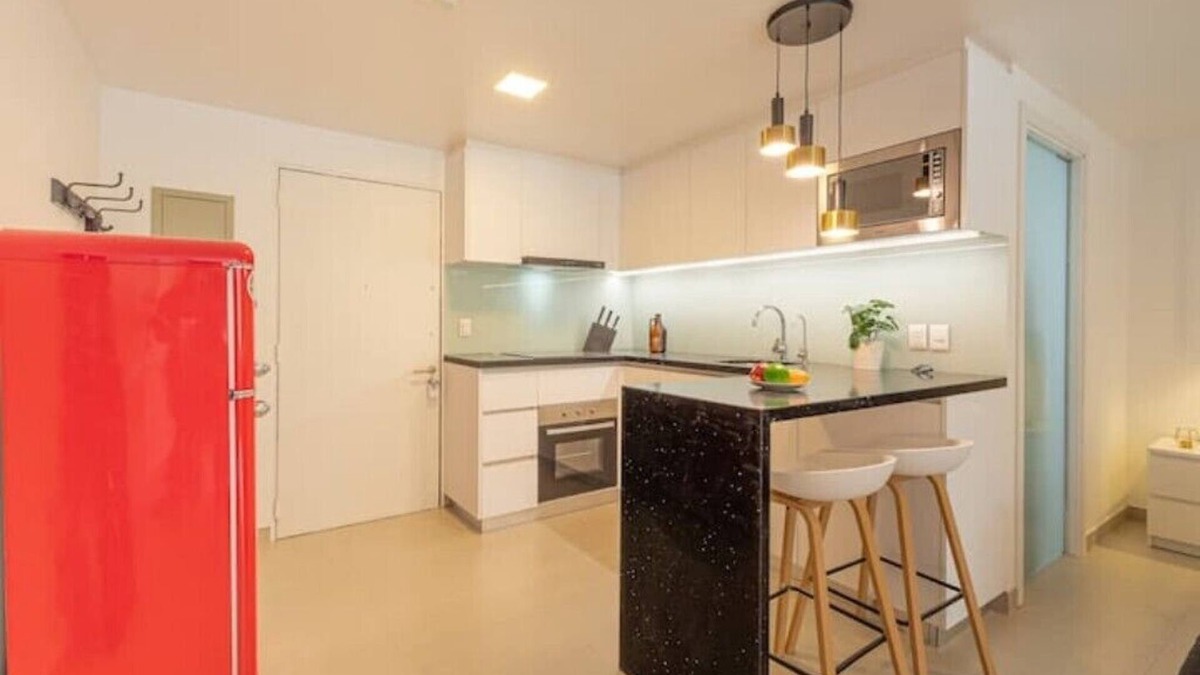 El Golf Apartment | King-size bed with terrace and Air Conditioning!n