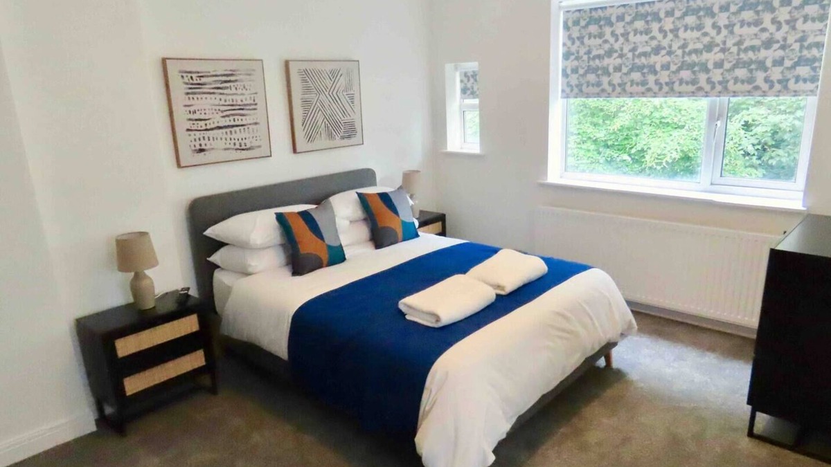 Didsbury Apartment | King Stay
