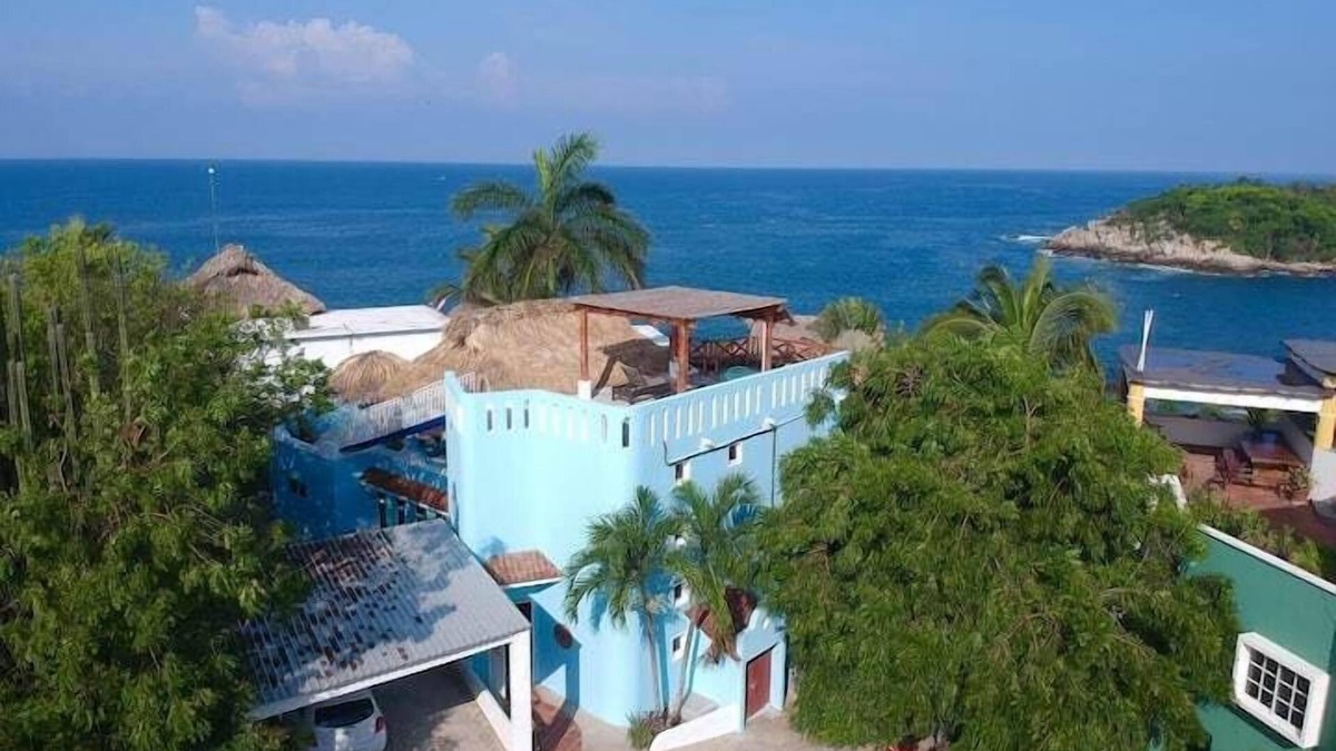 Hidalgo House | King Suite And Dramatic Views From All 3 Floors