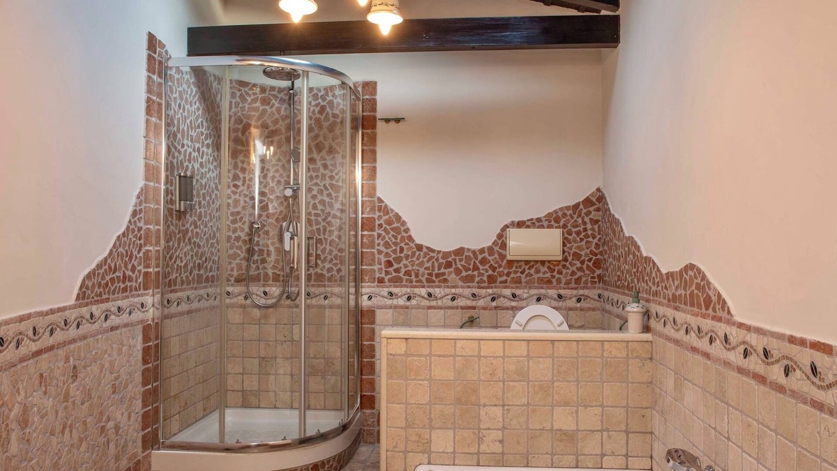 Arenella Apartment | King Suite with Panoramic Jacuzzi, Terrace, Kitchen, and 2 Bedrooms