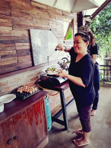 Sangkhla Buri House | Kingfisher House