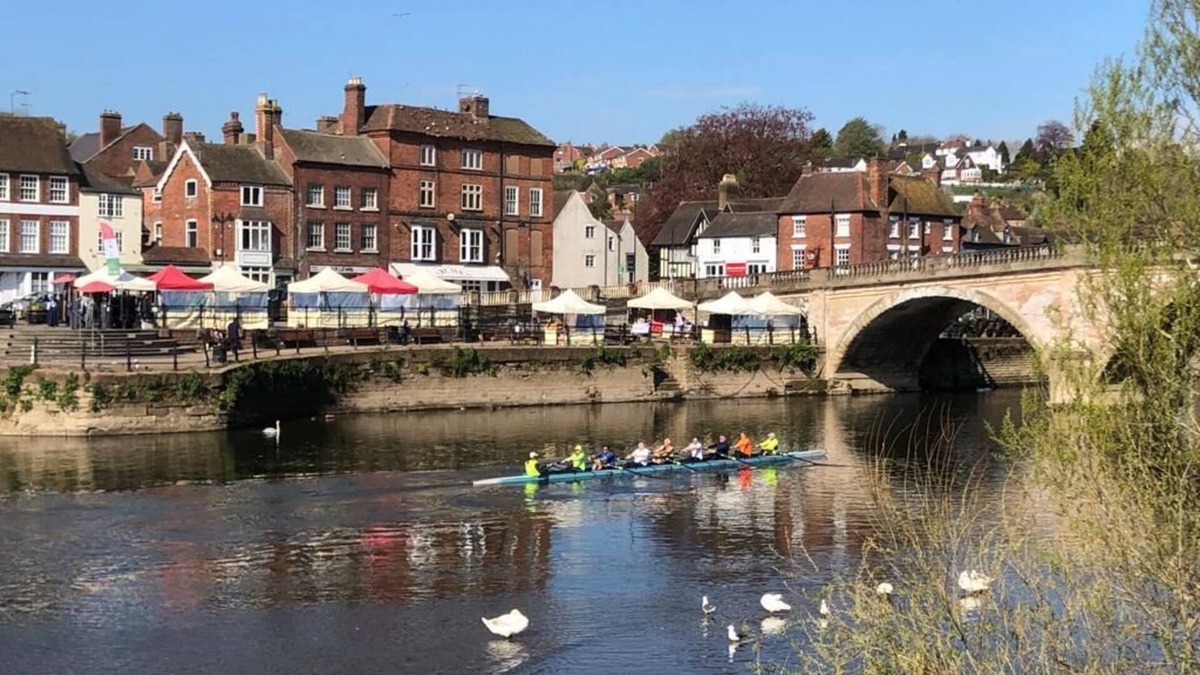 Bewdley House | Kingfisher Riverside Cottage