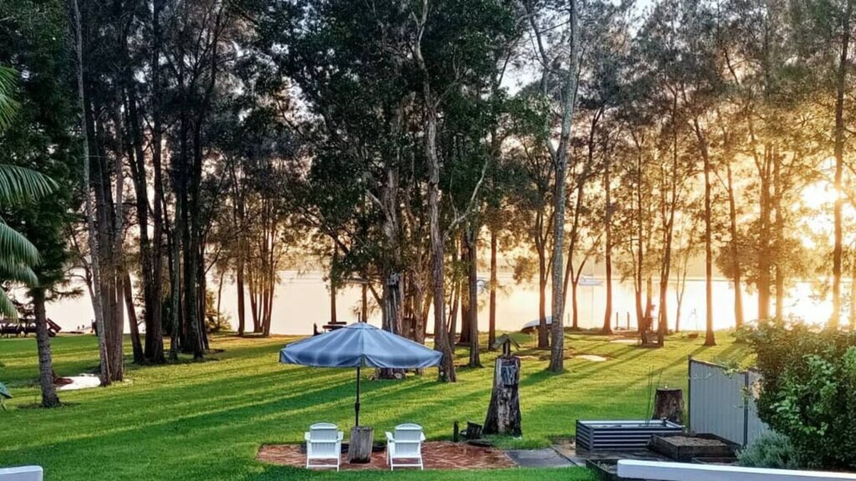 Kingfisher Shores House | Kingfisher Shores - Holiday in Paradise/4BR/Lakefront/F