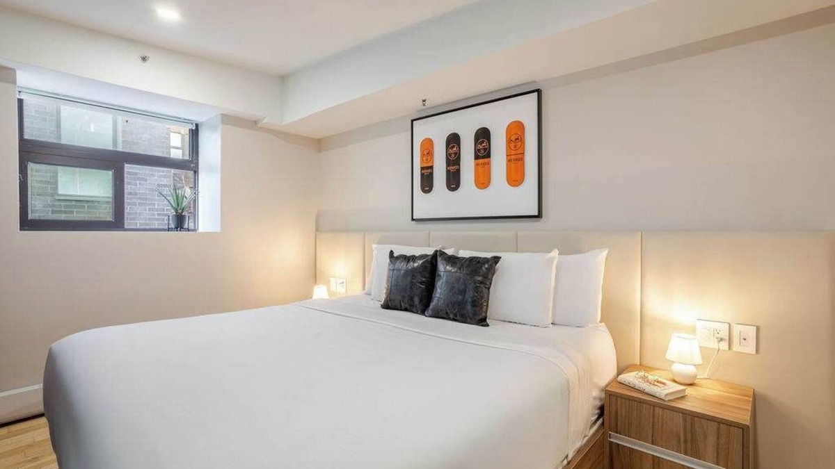 Gay Village House | Kinghaus – Core Montreal Escape