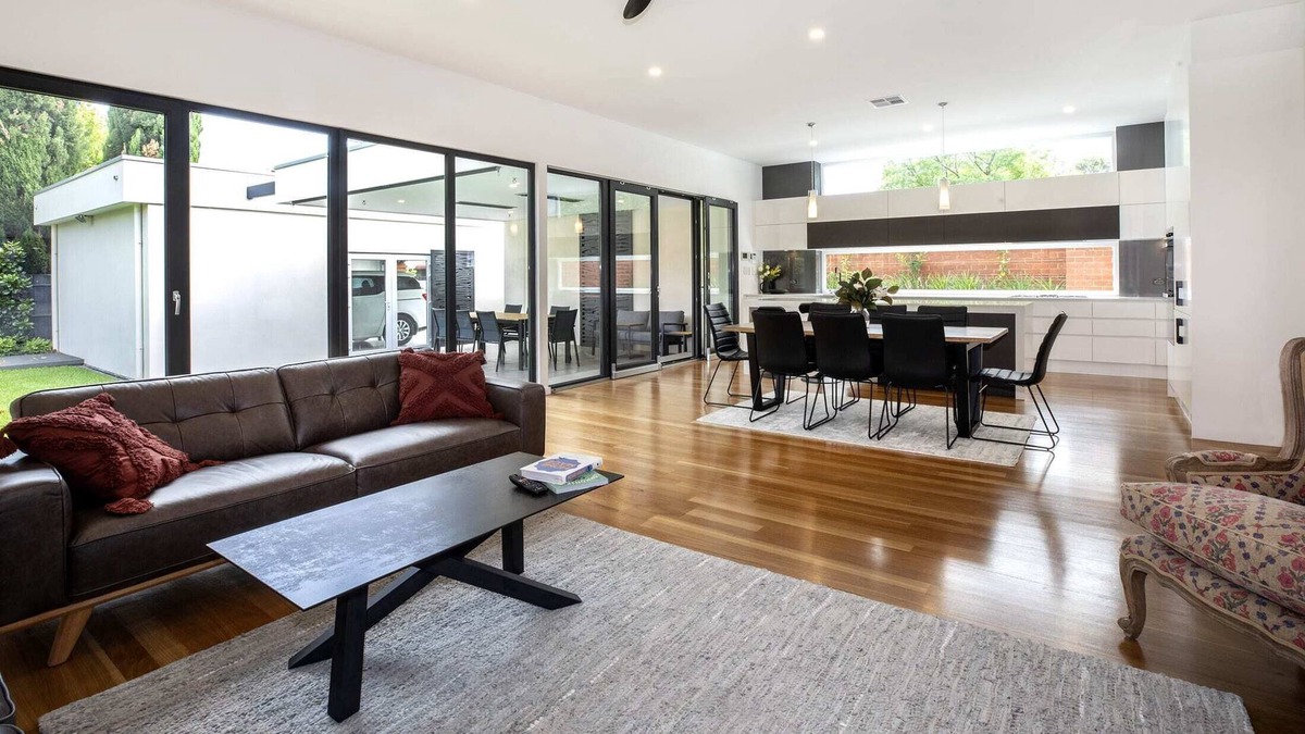 Unley Park House | KINGS CORNER live like a king in style and luxury
