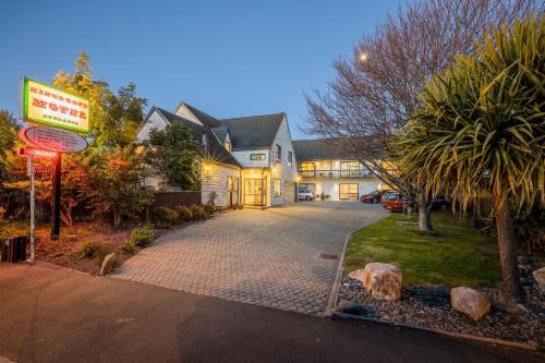 Nelson Hotel | Kings Gate Motel