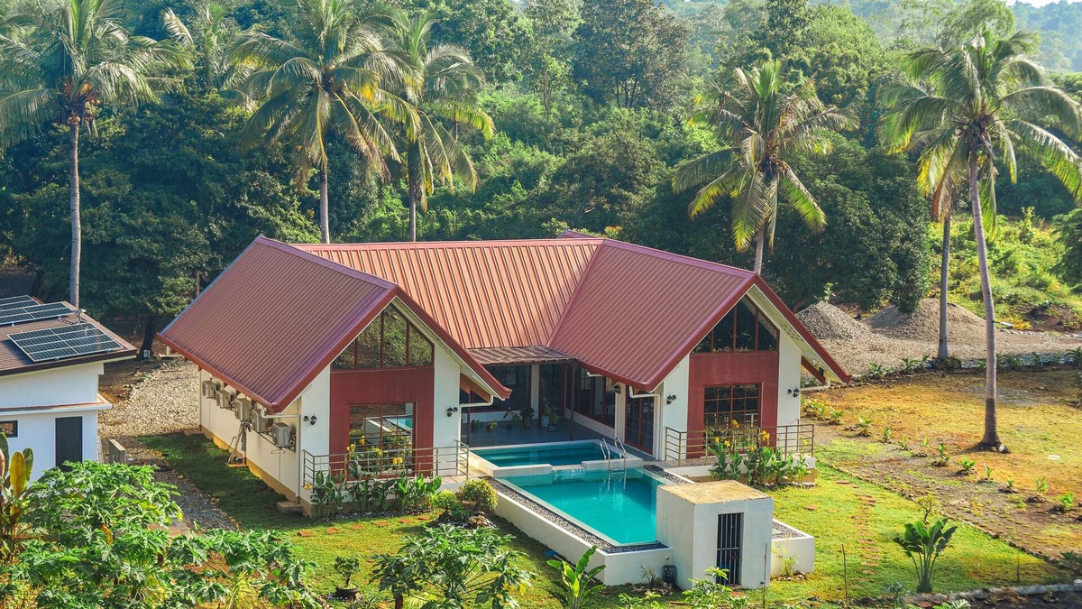Bolinao Villa | Kings Manor Vacation Rental - Charming 3 bedroom Villa with Private Pool