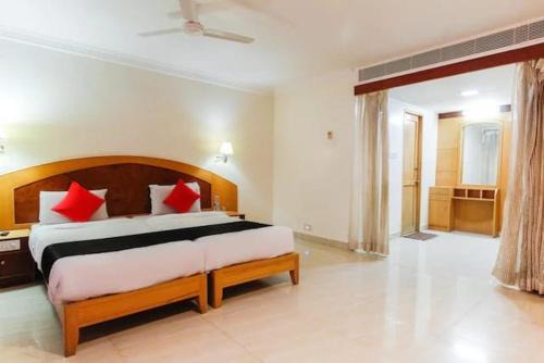 Palayankottai Hotel | Kings Snow Palace