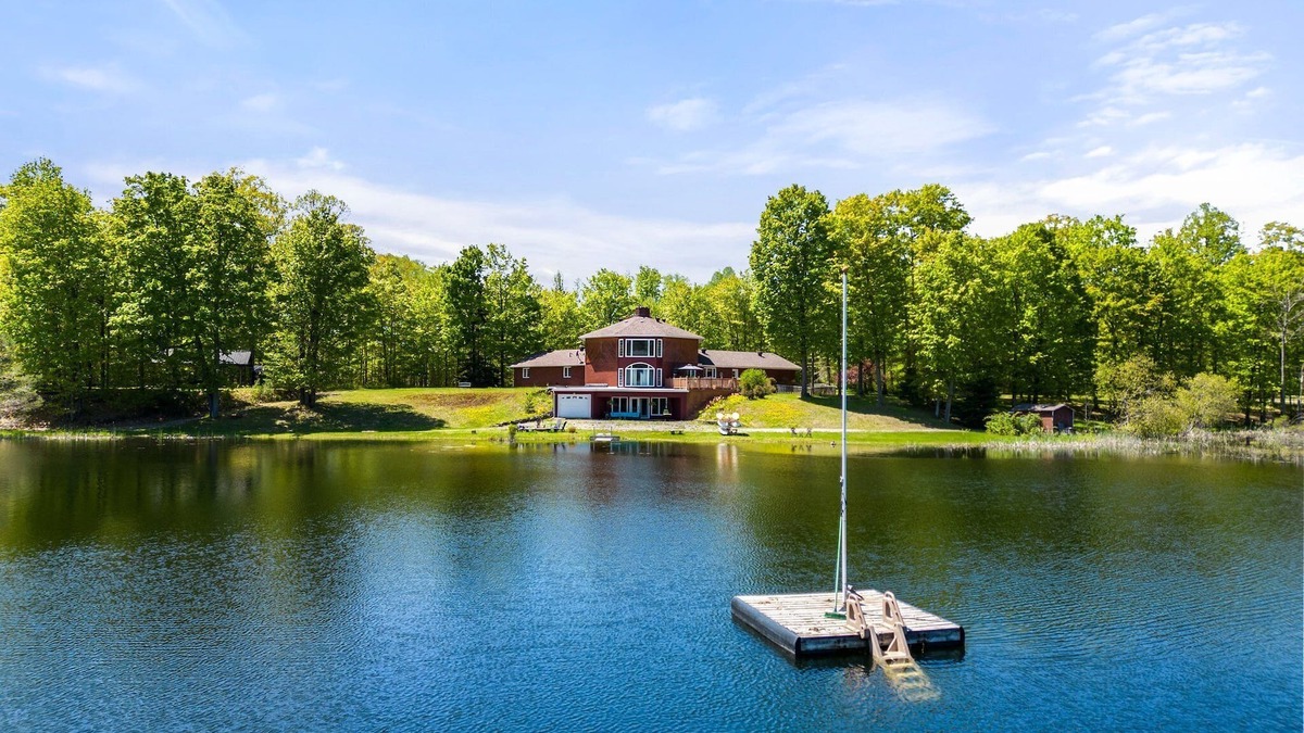 Bancroft House | Kings Wee Castle: Secluded Luxury Family Retreat