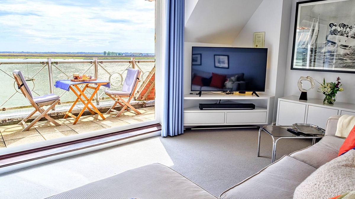 Burnham-on-Crouch Apartment | Kings Wharf by Interhome