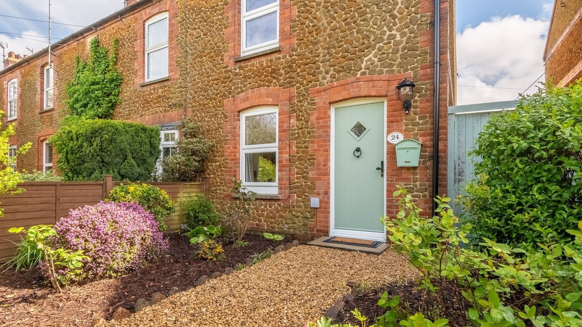 Snettisham Cottage | Kingsley Cottage, Snettisham, Norfolk