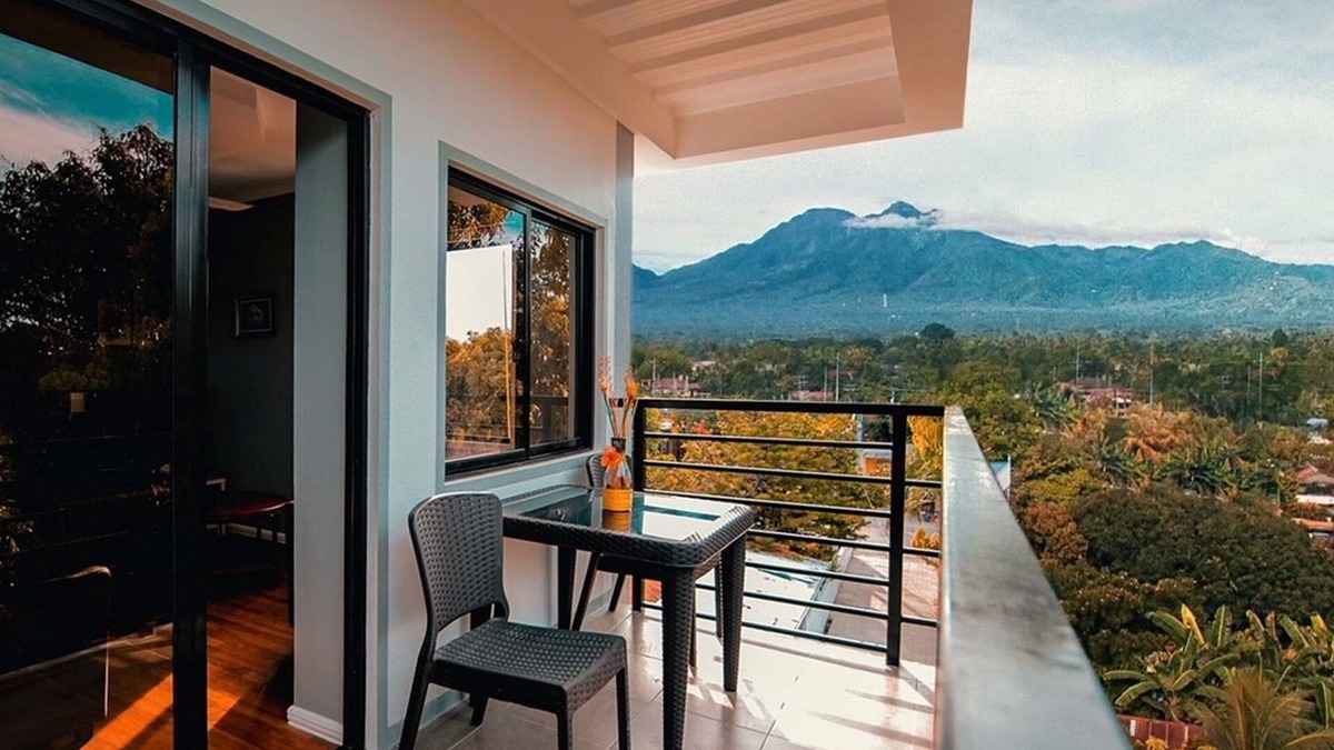 Dumaguete Hotel | Kingswick Residences and Lodge