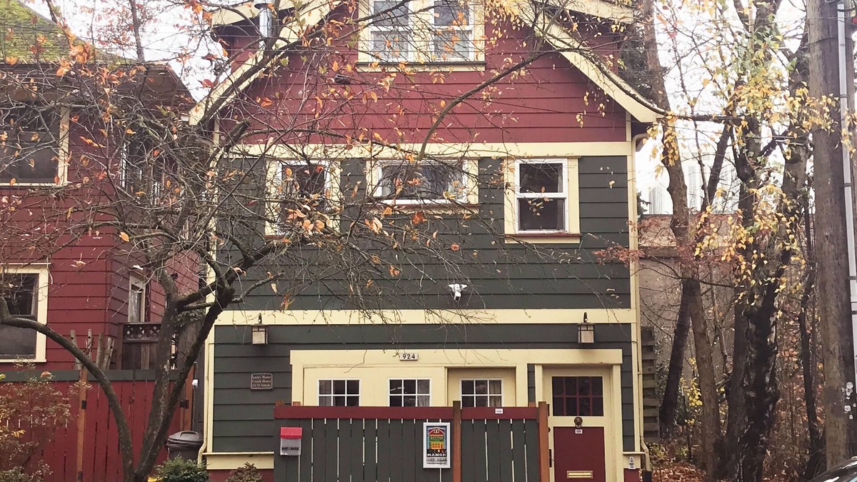 Irvington House | KInley Manor Loft Apartment.Portland's Most Talked About, Well-Kept Secret!