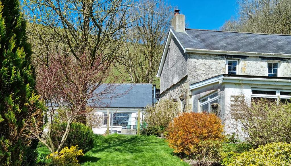 Pont-ar-gothi House | Kinloch Cottage