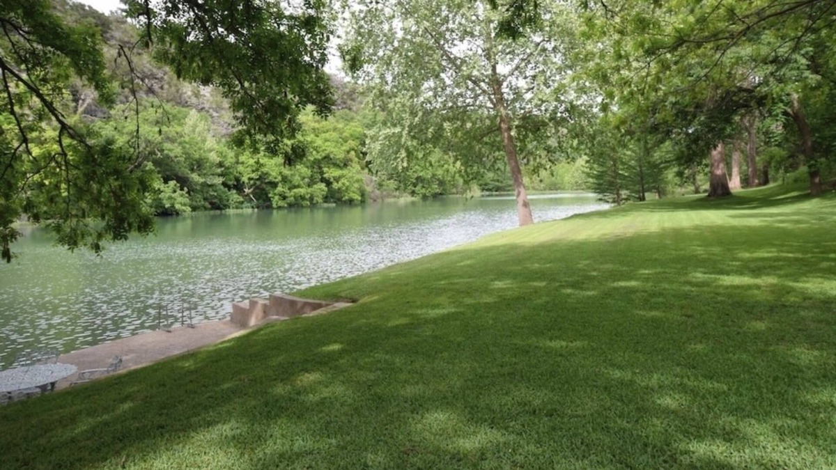 Hunt Cabin | Kipp Cottage - Private Guadalupe Riverfront - 2 Cottages - Sleeps 9