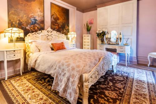 Seafront Apartment | KIRA Beach Apartment, Hove Beach