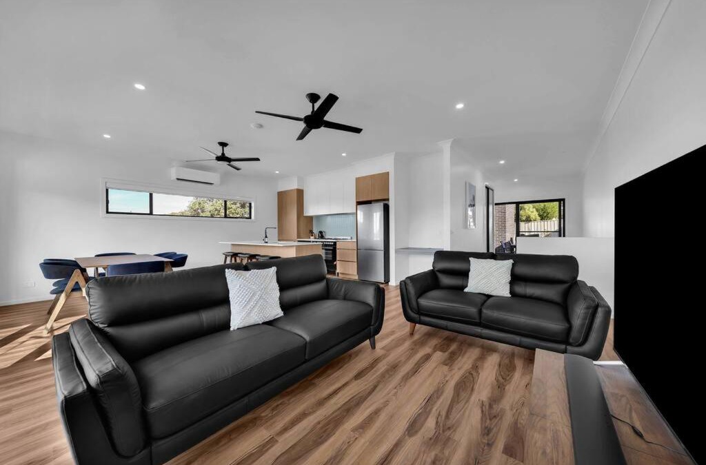 Tura Beach House | Kira Lani - Pet friendly Tura