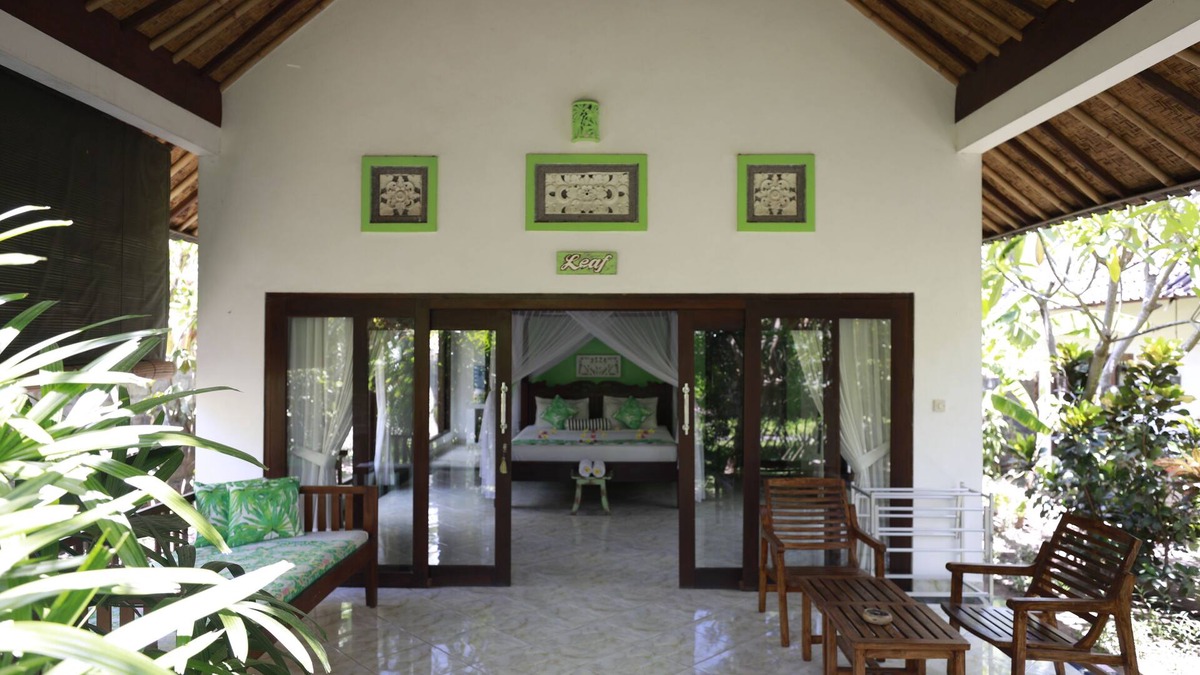 Purwakerti House | Kirana Homestay - Leaf Bungalow