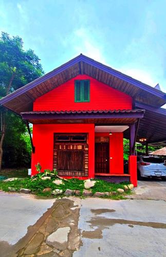 Si Racha Ski Chalet | KirinaKorn Home