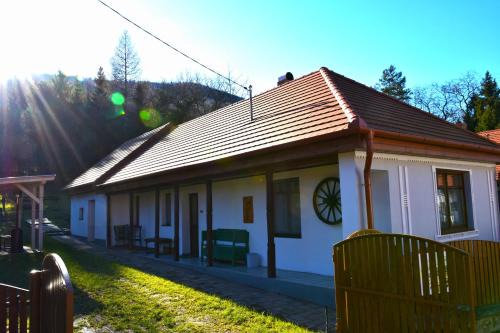 Ohuta Apartment | Kiskörtés Vendégház Óhuta