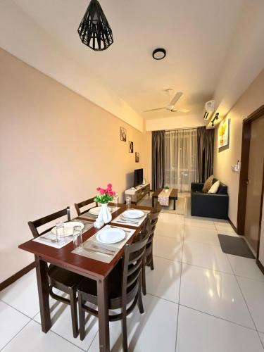 Kampung Sembulan Baru Apartment | Kita Homestay - Sutera Avenue