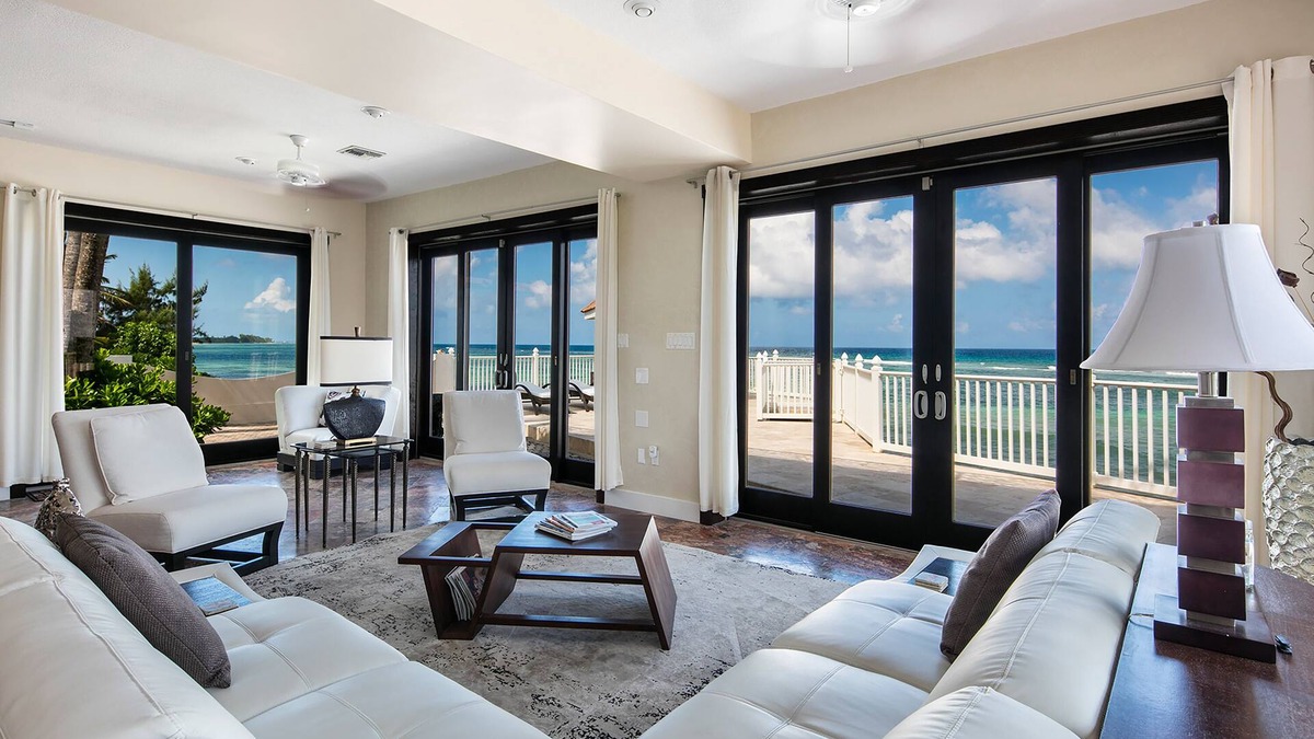 Old Man Bay House | KiToCay: Modern Beach House w/Over-the-Water Sun Deck & Private Beach Lot