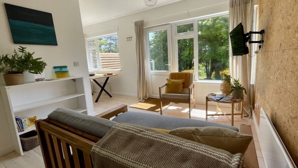 Lynton House | Kittiwake Cottage, Moor and Sea. Beautiful space on Exmoor