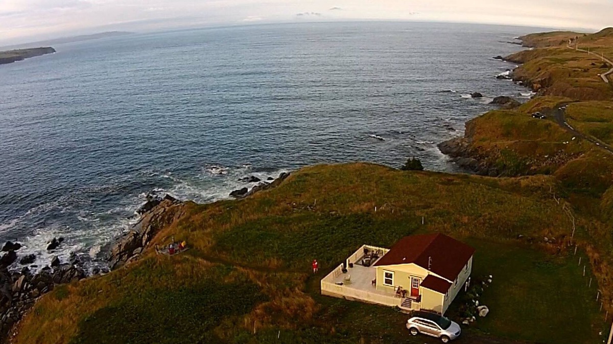 Western Bay Cottage | Kittiwake Cottage, Ultimate Oceanfront Getaway