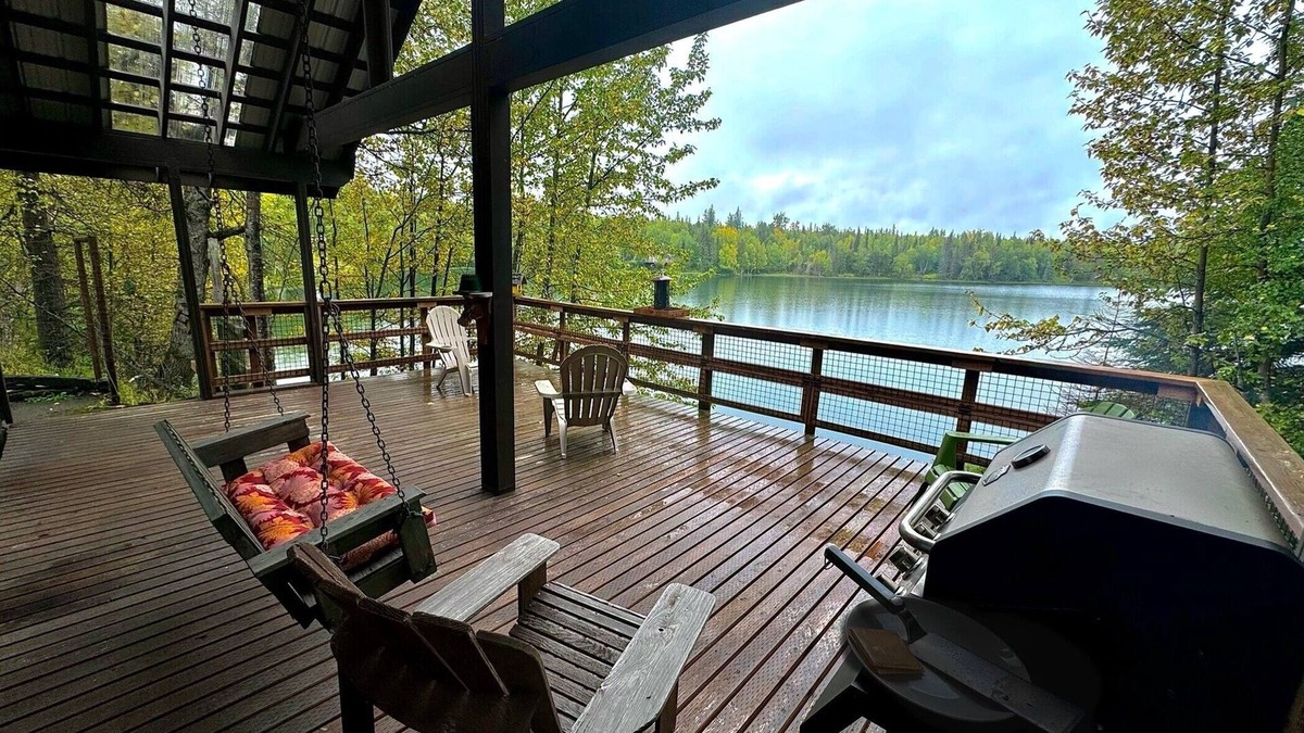 Nikiski House | Kivi Lake Cottage in Nikiski