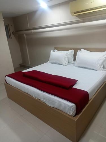 Surat House | KK Guest House